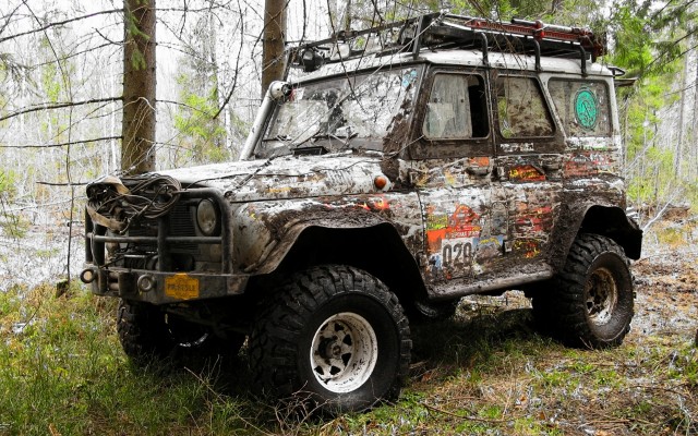 332956_offroad_uaz_sorevnovaniya_gryaz_.jpg